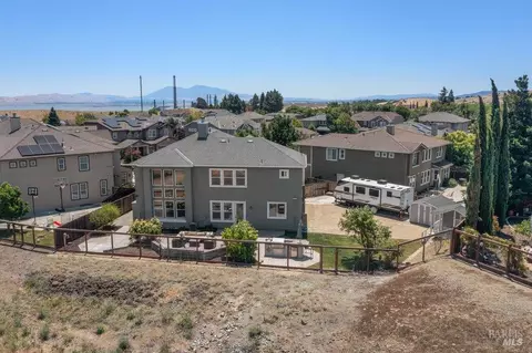 View/Area - 366 Silas Ct, Benicia, CA 94510 photo 7 of 9