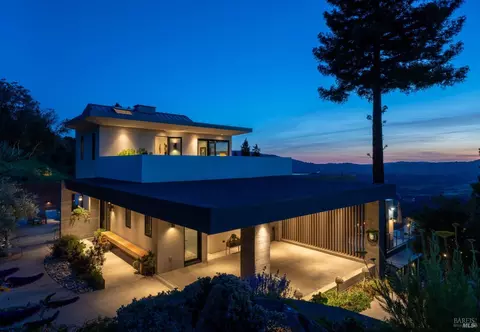 12305 Manzanita Ln, Glen Ellen, CA 95442