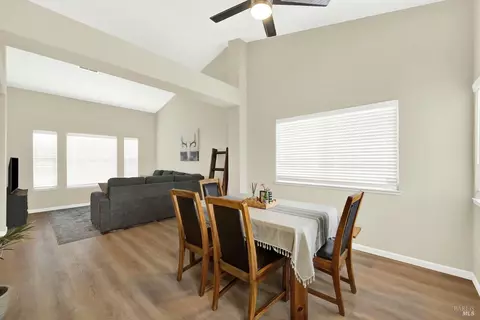 Dining - 1106 Charter Ln, Fairfield, CA 94533 photo 3 of 3