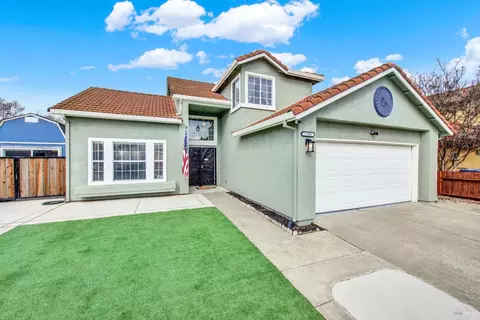Exterior - 1106 Charter Ln, Fairfield, CA 94533 photo 3 of 13