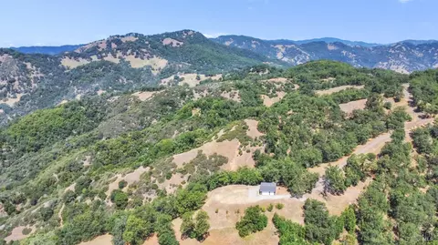 12000 Valley View Dr, Ukiah, CA 95482
