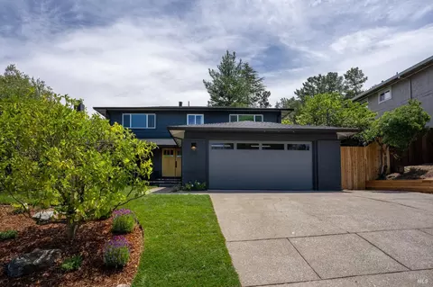 88 Lucas Park Dr, San Rafael, CA 94903