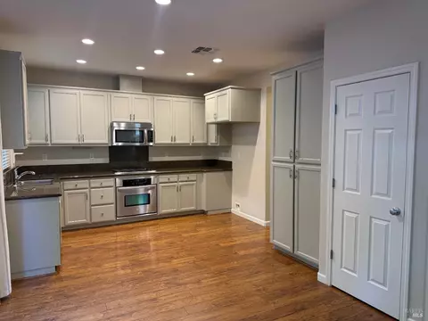 Kitchen - 130 Refosco Ct, Vacaville, CA 95687 photo 1 of 3