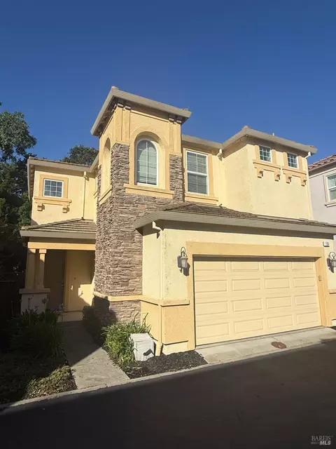 Exterior - 130 Refosco Ct, Vacaville, CA 95687 photo 4 of 7