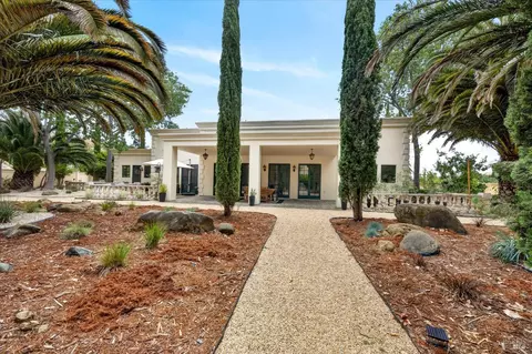 Exterior - 3467 Blue Mountain Dr, Fairfield, CA 94534 photo 2 of 30