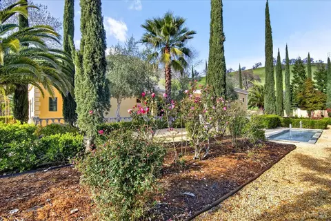 Exterior - 3467 Blue Mountain Dr, Fairfield, CA 94534 photo 11 of 30