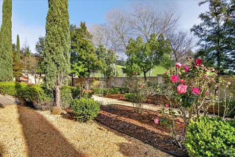 Exterior - 3467 Blue Mountain Dr, Fairfield, CA 94534 photo 12 of 30