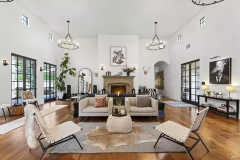 Living - 3467 Blue Mountain Dr, Fairfield, CA 94534 photo 6 of 9
