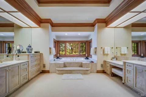 Bath - 2900 Spring Mountain Rd, Saint Helena, CA 94574 photo 2 of 2