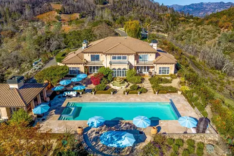 Exterior - 2900 Spring Mountain Rd, Saint Helena, CA 94574 photo 3 of 12
