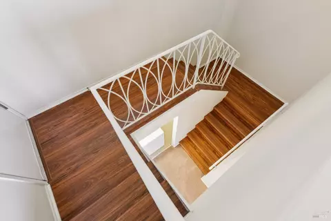 Entry Way - 147-149 Filbert Ave, Sausalito, CA 94965 photo 3 of 4