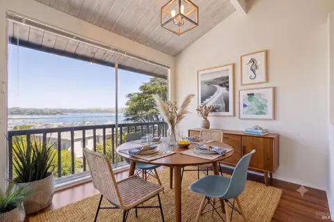 Dining - 147-149 Filbert Ave, Sausalito, CA 94965 photo 1 of 2