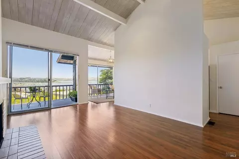 Living - 147-149 Filbert Ave, Sausalito, CA 94965 photo 3 of 6