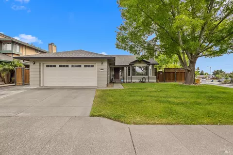 356 Wilson Ln, Windsor, CA 95492