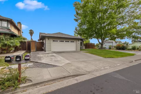 Exterior - 356 Wilson Ln, Windsor, CA 95492 photo 9 of 10