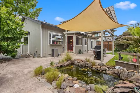 Exterior - 356 Wilson Ln, Windsor, CA 95492 photo 4 of 10