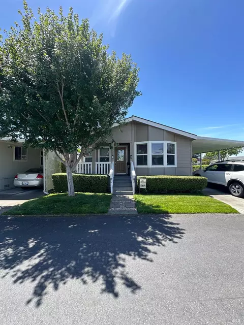 505 Maplewood Ct, Petaluma, CA 94954