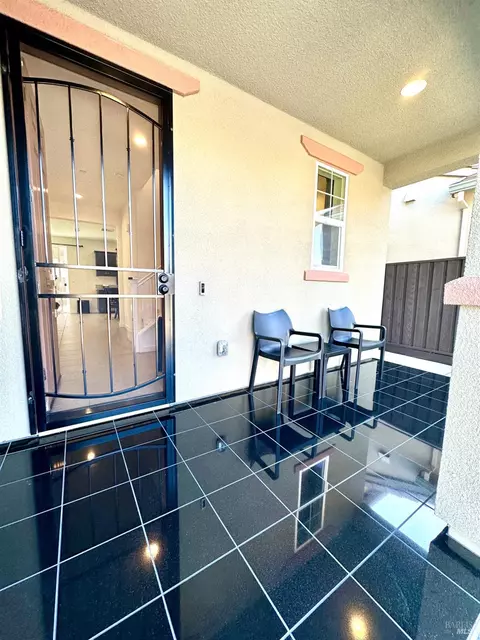 Exterior - 1401 Jamboree Dr, Fairfield, CA 94533 photo 12 of 14
