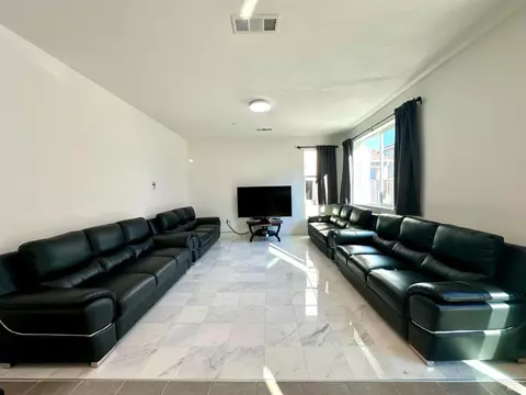 Living - 1401 Jamboree Dr, Fairfield, CA 94533 photo 1 of 5
