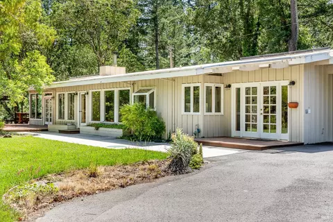6662 St Helena Rd, Santa Rosa, CA 95404