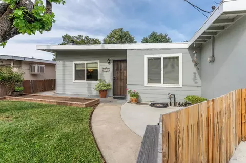 1597 Elm St, Ukiah, CA 95482