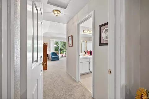 Entry Way - 317 Miramonte Pl, Santa Rosa, CA 95409 photo 4 of 4