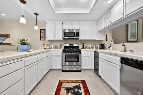 Kitchen - 317 Miramonte Pl, Santa Rosa, CA 95409 photo 2 of 6