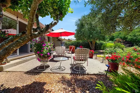 Exterior - 317 Miramonte Pl, Santa Rosa, CA 95409 photo 4 of 11