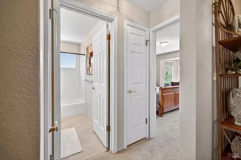 Entry Way - 317 Miramonte Pl, Santa Rosa, CA 95409 photo 3 of 4