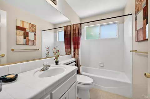 Bath - 317 Miramonte Pl, Santa Rosa, CA 95409 photo 1 of 5