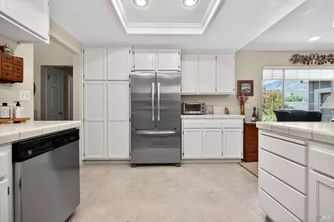 Kitchen - 317 Miramonte Pl, Santa Rosa, CA 95409 photo 3 of 6