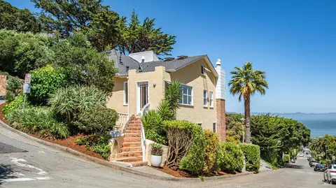 Exterior - 2 Lower Crescent Ave, Sausalito, CA 94965 photo 2 of 14