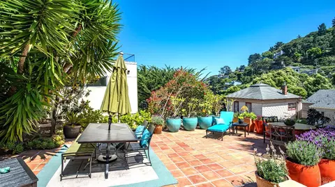 Exterior - 2 Lower Crescent Ave, Sausalito, CA 94965 photo 5 of 14