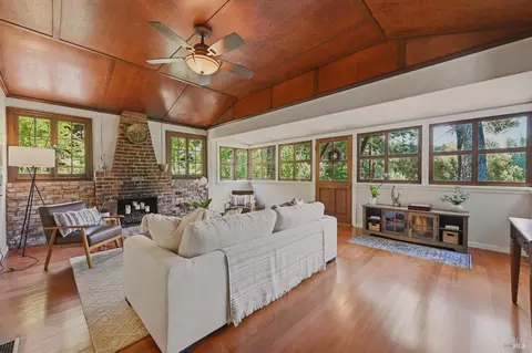 4 Barranca Rd, Lagunitas, CA 94938 photo 2