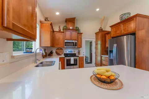 Kitchen - 1051 Helen Ave, Ukiah, CA 95482 photo 2 of 2