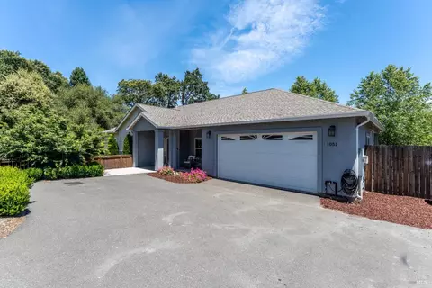 1051 Helen Ave, Ukiah, CA 95482