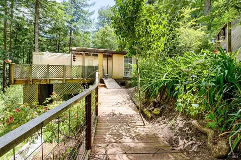 7 Magic Mountain Rd, Cazadero, CA 95421 photo 2
