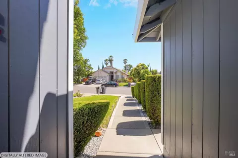 Exterior - 2496 E Atlantic Ave, Fairfield, CA 94533 photo 12 of 28