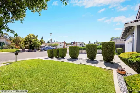 Exterior - 2496 E Atlantic Ave, Fairfield, CA 94533 photo 10 of 28