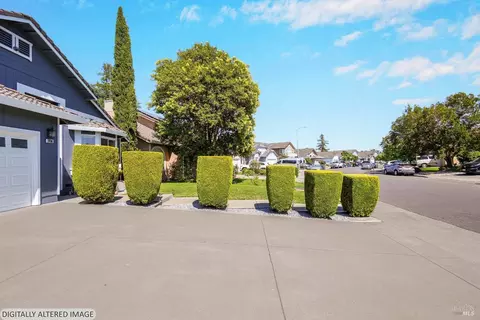 Exterior - 2496 E Atlantic Ave, Fairfield, CA 94533 photo 7 of 28