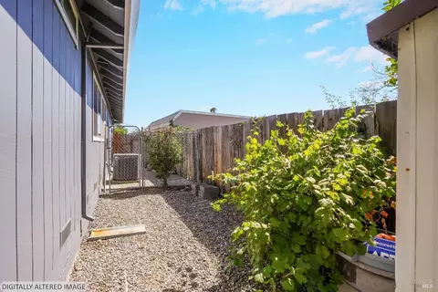 Exterior - 2496 E Atlantic Ave, Fairfield, CA 94533 photo 25 of 28