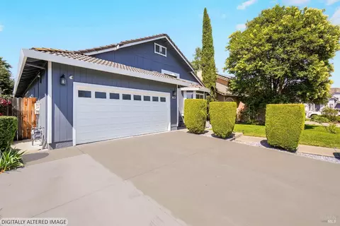 Exterior - 2496 E Atlantic Ave, Fairfield, CA 94533 photo 8 of 28