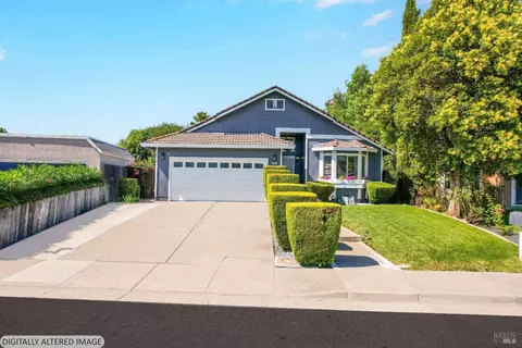 Exterior - 2496 E Atlantic Ave, Fairfield, CA 94533 photo 2 of 28