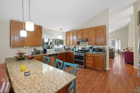 Kitchen - 2496 E Atlantic Ave, Fairfield, CA 94533 photo 2 of 4