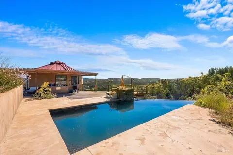 1401 Big Ridge Rd, Healdsburg, CA 95448