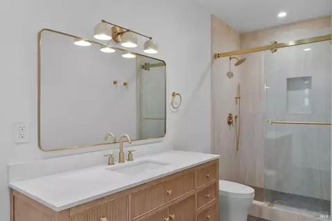 Bath - 50 Birch St, Mill Valley, CA 94941 photo 7 of 8