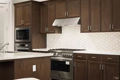 Kitchen - 2409 Waterside Dr, Fairfield, CA 94533 photo 4 of 7