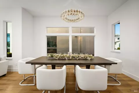 Dining - 2409 Waterside Dr, Fairfield, CA 94533 photo 4 of 4