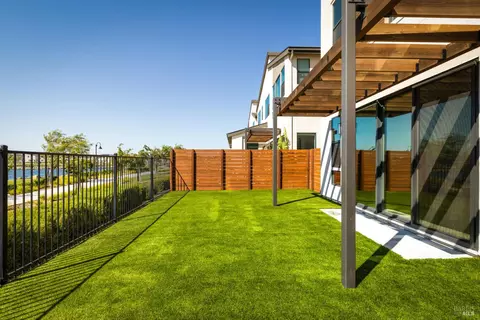 Exterior - 2409 Waterside Dr, Fairfield, CA 94533 photo 10 of 18