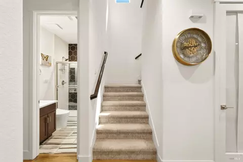 Entry Way - 2409 Waterside Dr, Fairfield, CA 94533 photo 7 of 12